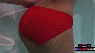 Amatőr 18+ pár, nagy seggű thai barátnő, gőzös jacuzzi szórakozás, csatlakozol?