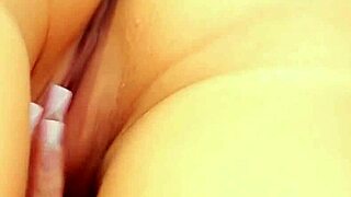 Táto pekná sex hračka bojuje o dobytie horúcej tínedžerky 18+ tesnej píče