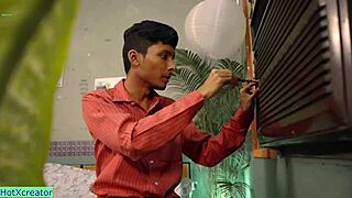 18 साल की भारतीय टीन 18+ बनाम खूबसूरत यंग 18+ गर्ल वाइल्ड हिंदी सेक्स शोडाउन में?