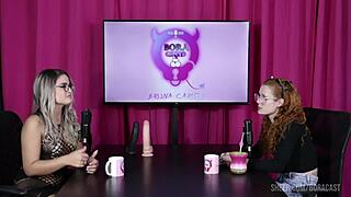 Do prdele, tahle horká zrzka se nechává lízat kunda až promočená, chceš vidět? 🔥