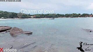 โมเดลวัยรุ่นถูกงอและเย็ดแรงโดยช่างภาพในกลุ่มสาม