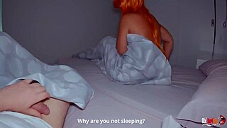 Ετερομάνα, ο όμορφος κώλος σου με σκληραίνει σε αυτό το δωμάτιο ξενοδοχείου, θέλεις να νιώσεις το καντρίλι μου μέσα;