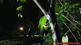 哇，真实少女18+阴部用蜡烛玩弄在狂野群交中 😱