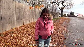 איך אמטורית צ'כית חמה הסתיימה בזיין עם בחור רנדומלי אחרי פיקאפ?