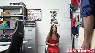 Κρίστι λαβ, αποφεύγεις τη σύλληψη κάμπτοντας για αυτό το μεγάλο πούτσο; Δεν το πιστεύω!