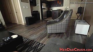 Хей, искаш ли да видиш как гълтам товара на заварения татко?