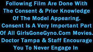 Doktor Tampa vidí nahú Angel Santana teraz!