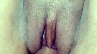 Johana e Lian scopano con passione sotto gli occhi di tutti