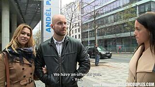 Потрясающая большая грудь молодая продает публичный секс за деньги