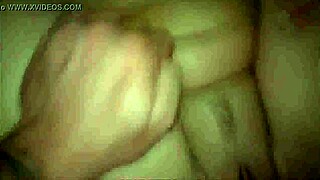 Yo, otrogen fru längtar efter anal i del 2 för vild 3some!