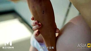 嘿，你信护士在她丈夫面前被肛交asiam上？