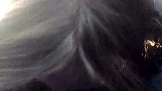 Ma meilleure amie lesbienne vient de me faire une pipe d'enfer en voiture