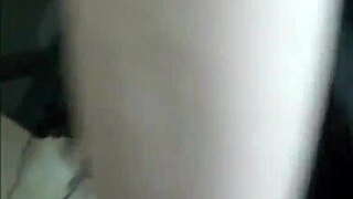 巨乳少女被大鸡巴狂野钉住