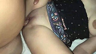 男、俺の継娘のパイパンまんこがこんなに簡単にクローズアップできるなんて！