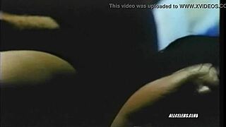 كاثلين بيلر تتألق في فيلم الظهور 1981 بجاذبية ريترو