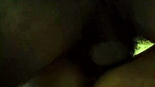 Sudipa, tânără indiană 18+ fierbinte, sedusă de străin pentru futut rapid?