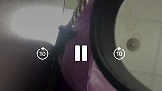 Kijk naar deze close-up publieke neukpartij met wilde actie!