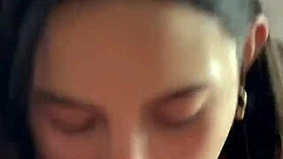 Prvo kasting z osupljivo suho Latino najstnico v vertikalnem POV analu!