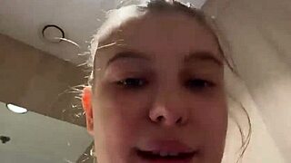 Kontol besar regang dubur ketat di khalayak