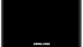 Üniversite hızlısı uysal sevgiliyle yatakta yüksek sesle inleyerek sert bareback pompalamaya dönüşüyor