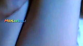 Mladá Latina dává velký zadek sousedovi na karnevalovém castingu?