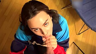 Pelajar tunjuk cara kongkek keras pada hari pertama kolej!