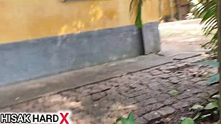 Ela Cumplió 18 e Invitó Amigo para Primera Vez al Aire Libre