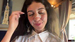 Požádala jsem cizince o fotku na pláži, vyjebal mě v hotelu